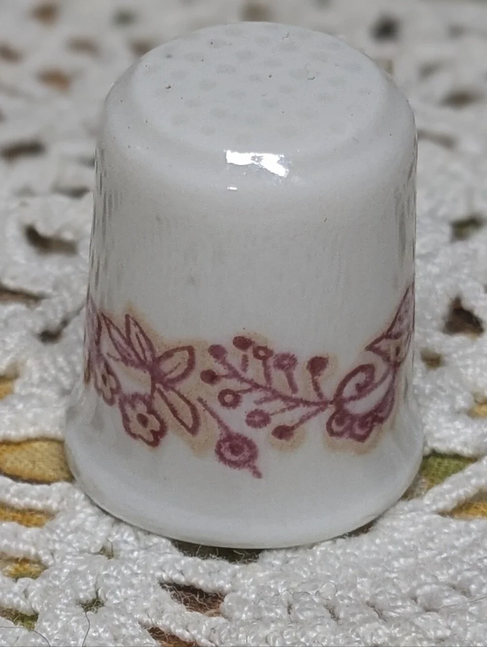 Vintage Kitka  White Porcelain Thimble w/Pink Floral Bulgaria
